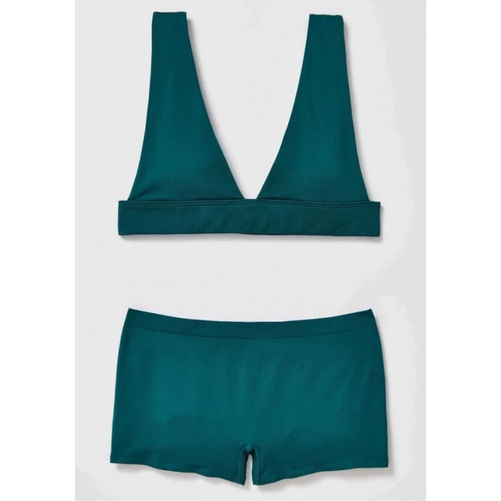 NWT FREE PEOPLE No Show Plunge Bralette / Evergreen - Picture 7 of 7